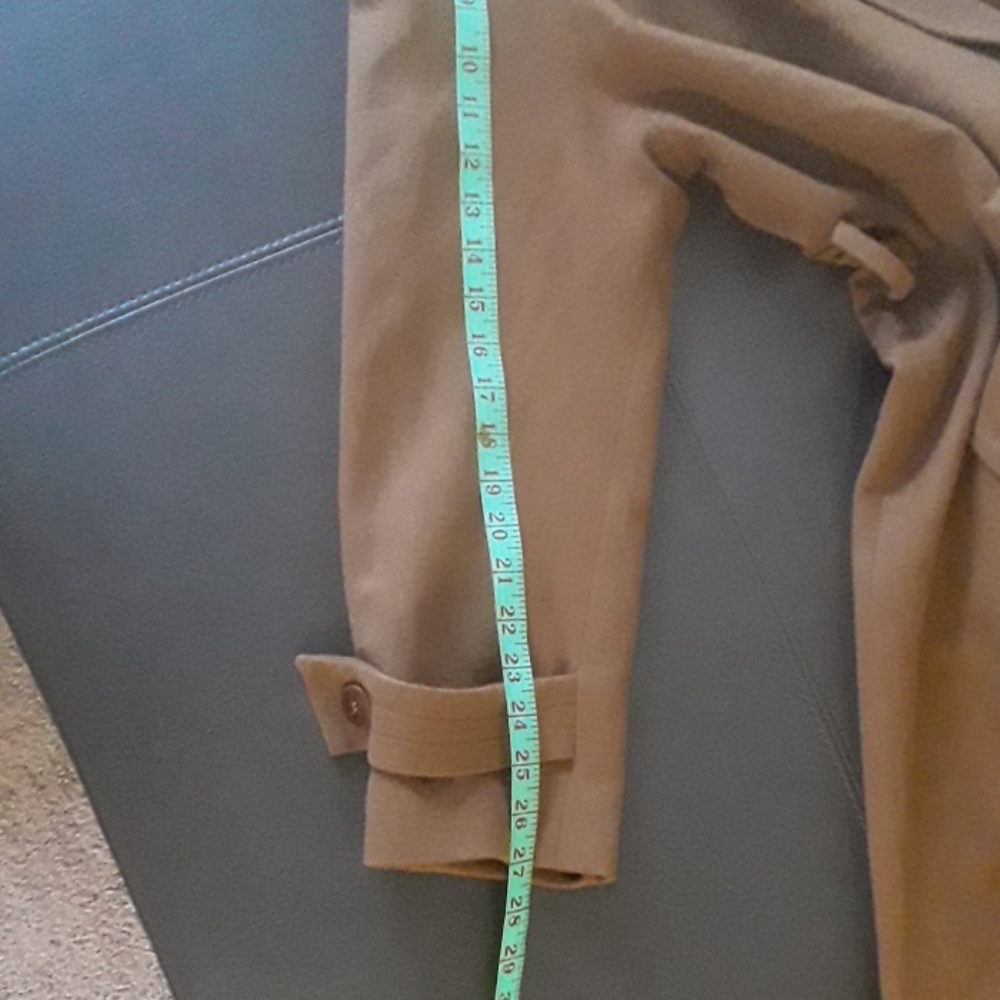 Gorgeous Woolen Coat View 2